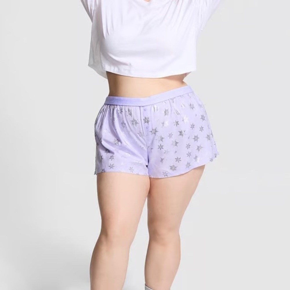 PINK Victoria's Secret Light Purple Starry ❄️ snowflake boxy pj Shorts